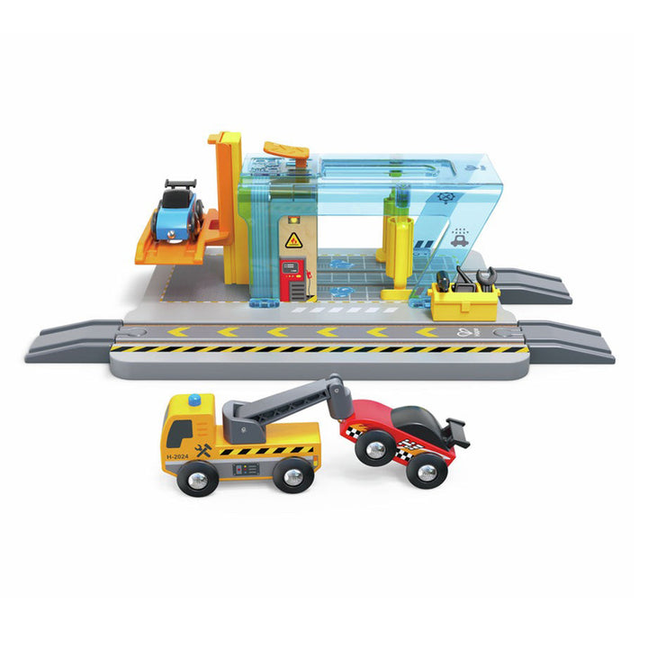Repair and Wash Station by Hape