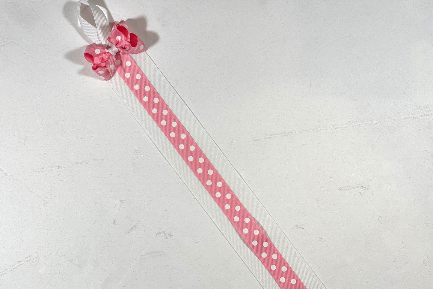 Beyond Creations White & Pink Bow Holder with Polkadot Bow