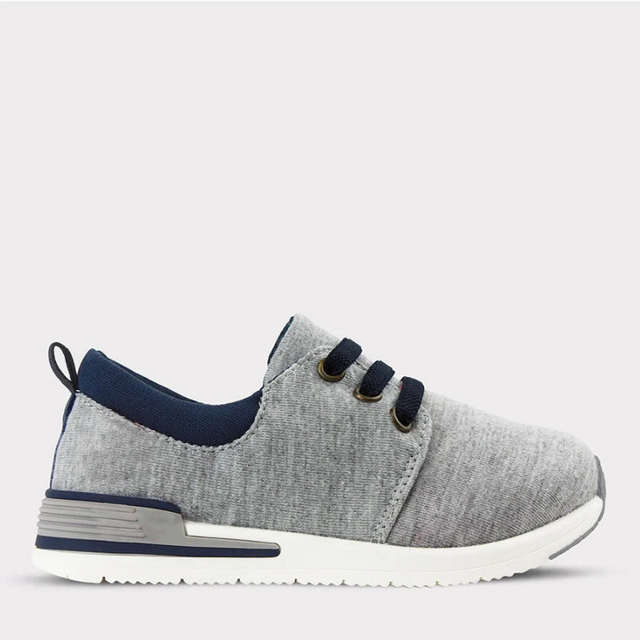 Gray Sunny Sneakers by Oomphies